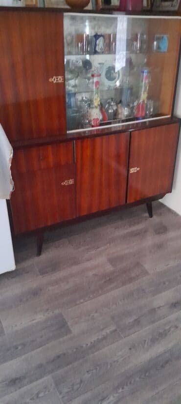 буфет кухонный: İşlənmiş, Açılan, 5 qapı Düz dolab, Bufet, Belarusiya — 2