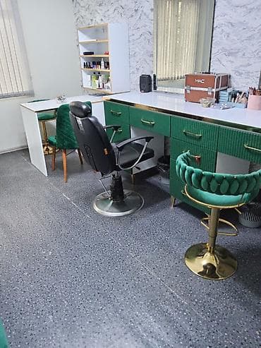 pedikur masasi: Gözəllik studiyası üçün tam təchizatlı iş guşəsi - Vizaj və saç üçün — 2