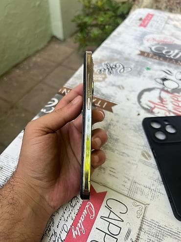 honor 40: Infinix Hot 40 — 2