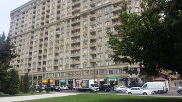 bakida satdiq evler: 2 otaqlı, 60 kv. m, Yeni təmirli — 20