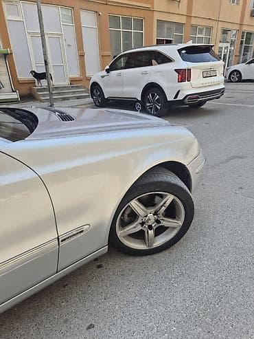 vectra b bufer: Mercedes-Benz E-Class sedan - Gümüşü rəng, 4 qapılı kuzov - AMG — 5