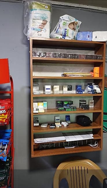 Restoran, kafe avadanlığı: Tütün məhsulları və s. üçün vitrin — 1