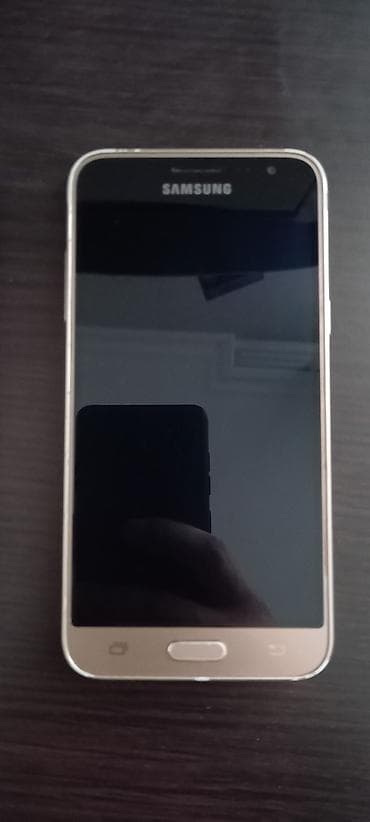 samsunq a 3: Samsung Galaxy J3 2016, 8 GB, rəng - Qızılı, İki sim kartlı — 1