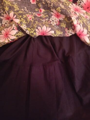 zovqlu qadin geyimleri instagram: Qadın paltarı – çiçəkli dizayn - Rəng: tünd fon üzərində parlaq — 5