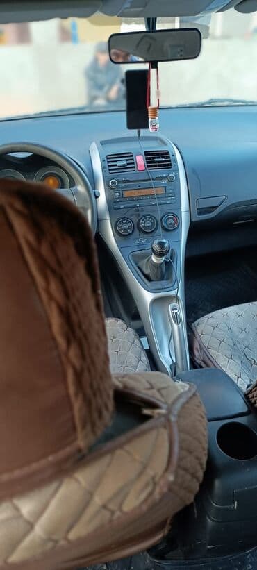 опель зафира а: Toyota Auris: 1.4 l | 2009 il Hetçbek — 8