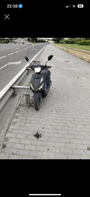 disk teker: Şəhər içi gediş-gəliş üçün praktiki skuter. Xüsusiyyətlər: - Rəng — 4