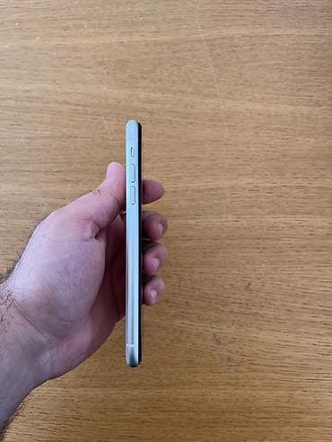philips xenium 9@9d: IPhone 11, 128 GB, Ağ, Zəmanət — 5