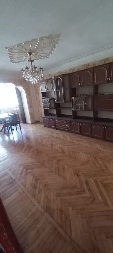 sumqayit bina evi: Xırdalanda 5 nömreli məktəbin yanında olan 5 mərətbeli binain 6 daş — 18