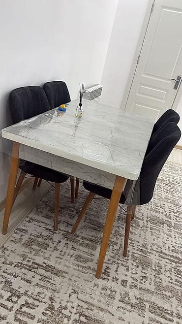 ucuz stol: Qonaq otağı üçün, İşlənmiş, Künc masa, 6 stul — 2