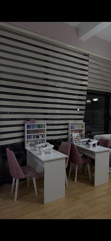ruminya mebeli: Düz masa, Siyirməli, Polkalı — 1
