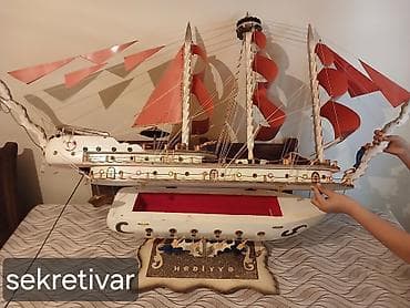 Böyük dekorativ yelkənli gəmi maketi - Material: əsasən ağac və