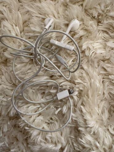 iphone simli qulaqlıq: İşlənmiş Simli Qulaqcıqlar, Apple, rəng - Ağ — 1