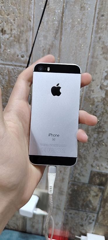 Аудиотехника: IPhone SE, 32 ГБ, Серебристый, Отпечаток пальца — 1