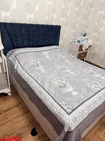 iki neferlik çarpayı: İki nəfərlik yataq dəsti A - Ölçü: təxmini 160x200 sm (şəkildən — 2