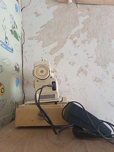 smart box satilir: Elektrikli tikiş maşını satılır. Klassik korpuslu, pedal ilə idarə — 3