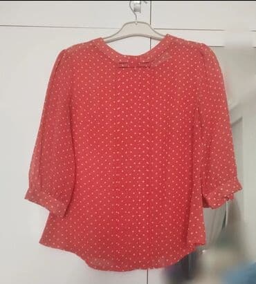 Qırmızı rəngli, xırda ağ nozlu (xalalı) şifon köynək/bluz. - Yumru lalafo.az -da Qırmızı rəngli, xırda ağ nozlu (xalalı) şifon köynək/bluz. - Yumru