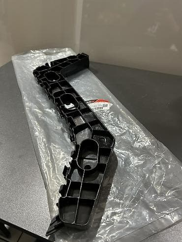 santafe buferi: Toyota arxa sağ bufer bərkidici braketi (bufer künc dayağı) - — 1