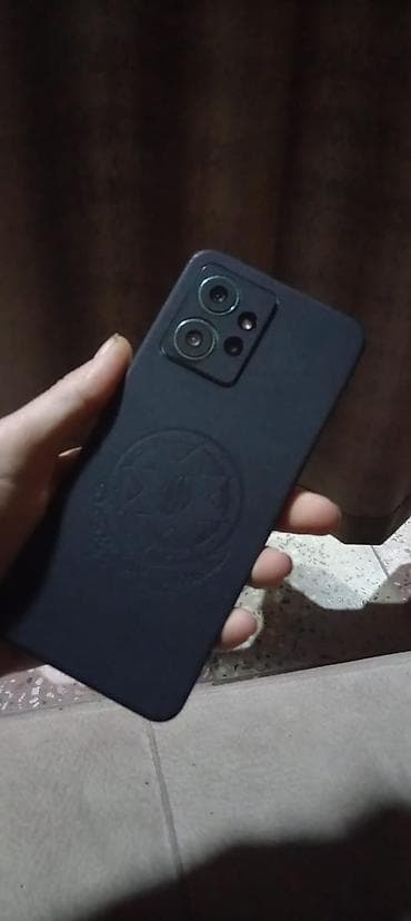 mobil store: Satılır: Android smartfon - Rəng: Qara - Ekran: Tam ekran, damcı-nots — 2