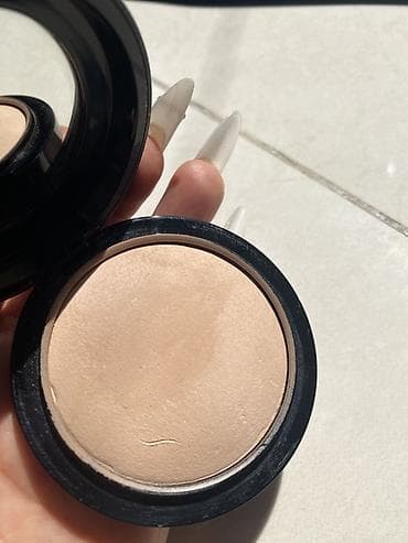 yun corab: Orjinal M·A·C Mineralize Skinfinish – Medium • Məhsul: Kompakt — 2