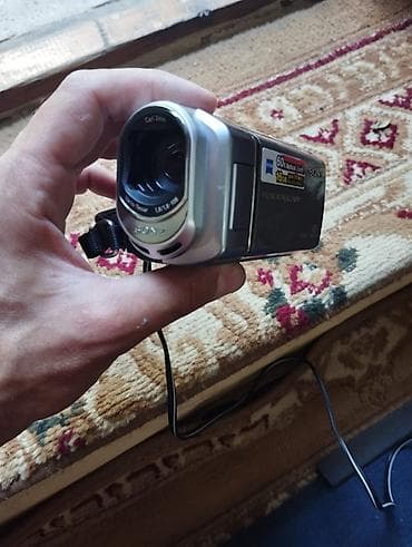 Elektronika: Sony DCR-SX60E video kamera satılır. Tam işləkdir, ancaq batareya — 5
