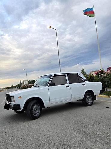 ucuz elektrikli avtomobil: VAZ (LADA) 2107: 1.6 l | 2010 il 211000 km Sedan — 10