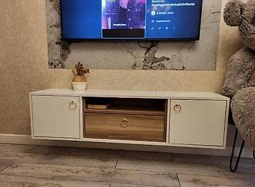 himalay duzu: Düz TV altlığı, Polkalı, Laminat — 1