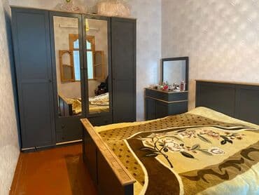 Divan və masa dəstləri: 700m — 1