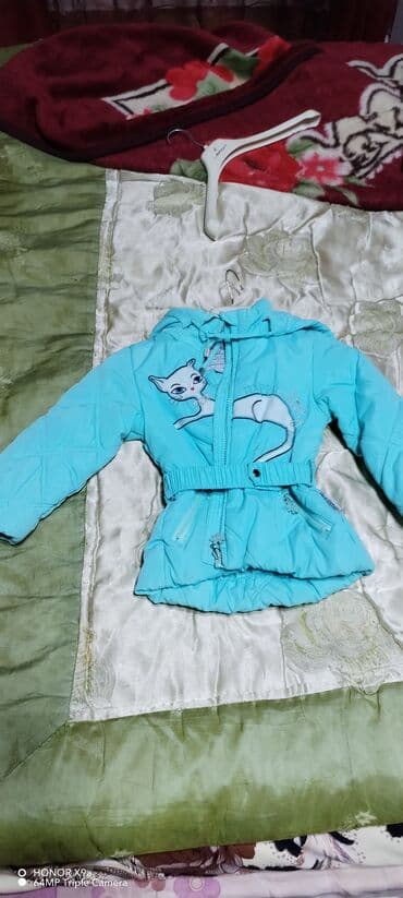 Uşaq qış gödəkçəsi - Rəng: açıq mavi - Model: beldən rezinli