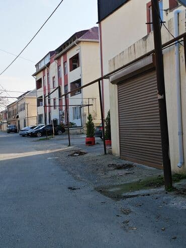 hezi aslanovda 2 otaqli kiraye evler: - Yer: 4mərtəbəli yeni yaşayış binası, sakit məhəllə; yeni təmirdən — 1