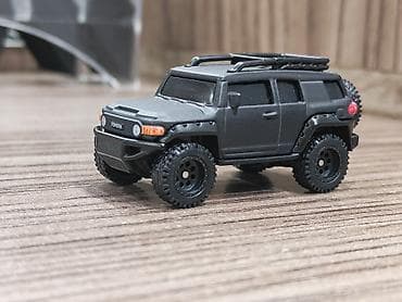 Digər kolleksiyalar: Hot wheels premium toyota land cruser — 1