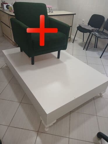 Ağ rəngli podium/platforma - Material: MDF/taxta konstruksiya