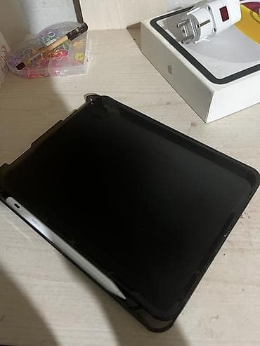 ikinci el ipad pro: İpad 11 A16 bionic planşet. 5-6 ay istifadə olunub. 6/128 gb yaddaş — 4