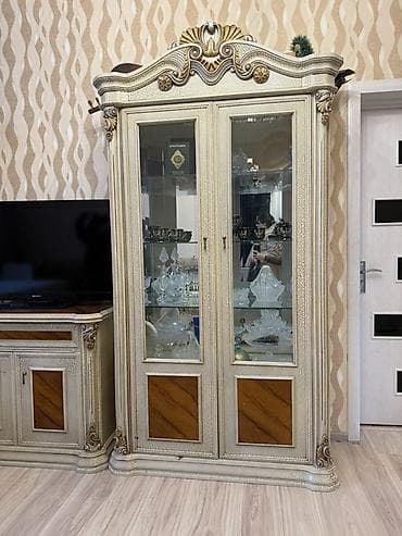 ручная мебель: Б/у, Диван, Италия — 2