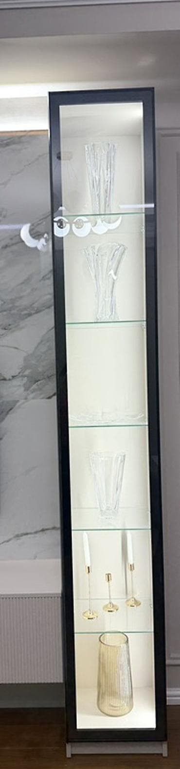 mebel stanoklari: Düz TV altlığı, Polkalı, Şüşəli — 2