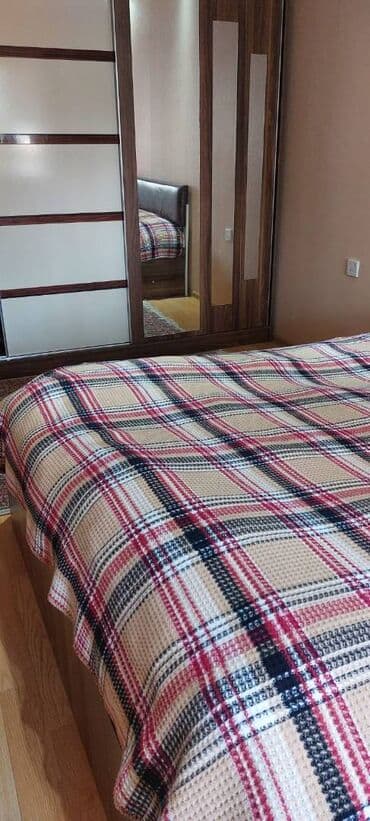 квартира керек кызыл аскерден: Баку, 2 комнаты, Вторичка, м. Халглар Достлугу, 75 м² — 4