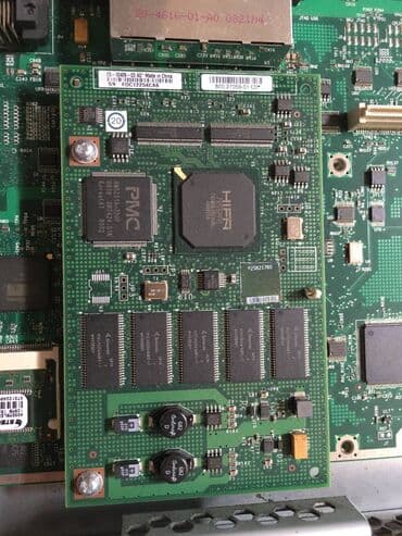 linksys by cisco: Cisco 2801 Inteqrasiya olunmuş xidmətlər maşrutizatoru. VPN üçün — 8