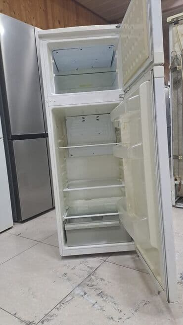 Мясорубки: 2 двери Beko Холодильник Продажа, цвет - Белый — 2