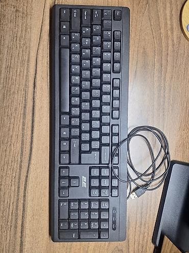USB klaviatura – tam ölçülü, 104 düyməli - Dil: İngilis hərfləri ilə
