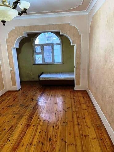 ist petrol tbilisi prospekti: Bakı, 3 otaqlı, Köhnə tikili, m. Nizami, 82 kv. m — 6