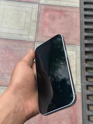 silver et ceken: IPhone 14, Ağ, Face ID — 3
