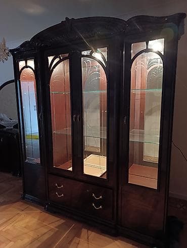 pardalar: Klassik vitrin-dolab - Material: tünd qəhvəyi (mahjun rəngdə) — 10