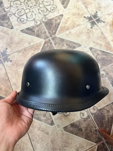Motosiklet dəbilqəsi – yarım tip (half helmet), mat qara