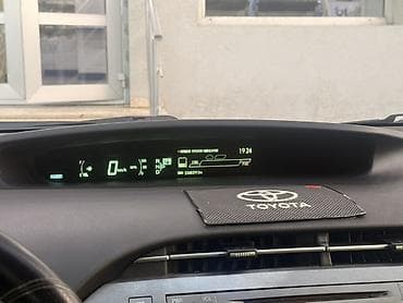 sud ceni: Toyota Prius: 1.8 l | 2013 il Hetçbek — 2
