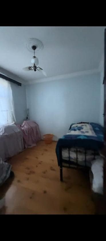 1 otaqli ev: 3 otaqlı, 70 kv. m, Orta təmir — 7