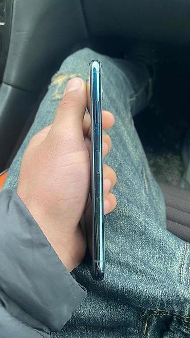 iphone 11 pro max ucuz: Smartfon – yan profildən foto Xüsusiyyətlər: - Şüşə/parlaq kənar — 1
