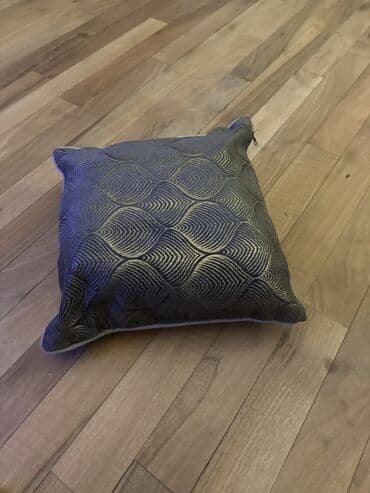 Süfrələr: Dekorativ Sadə Yastıq — 1