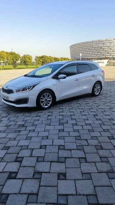 faizsiz kreditlə maşın: Kia Ceed: 1.6 l | — 3