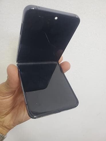 Samsung Fold və Flip Telefonlarının Peşəkar Təmiri Samsung Fold və