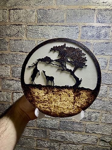 yeni il süfrə bəzəyi: Şüşə üzərində yandırma ilə taxta dekor kəsimi. Əl işidi — 1