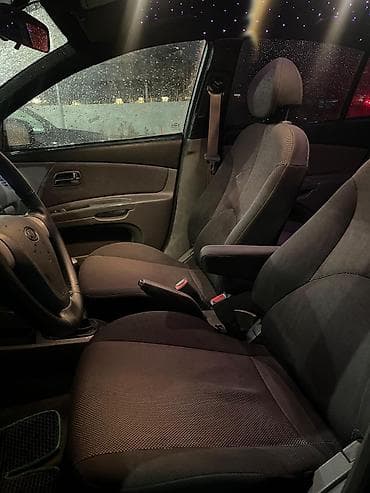 Kia Rio salonu – geniş və funksional iç məkan - Salon: rahat parça